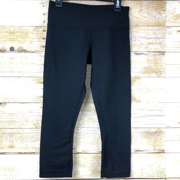 lululemon athletica Pants - Lululemon Black Capri size 4